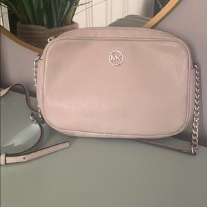 Tan Michael Kors crossbody